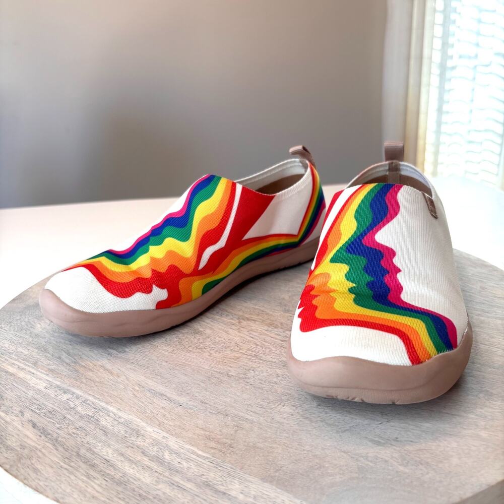 UIN Toledo Rainbow Art Slip On Shoes Women's Size 8.5 EU 40 Canvas Comfort - Picture 3 of 12